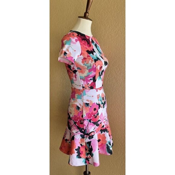 Love...ady Pink Floral Short Sleeve Ruffle Sheath Dress Size S NWOT - Picture 2 of 12
